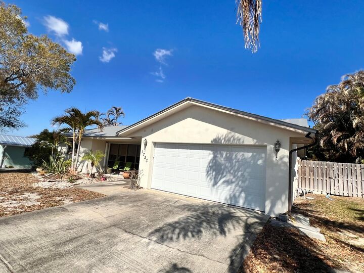 Property Photo:  1723 NE 25th Terrace  FL 34957 