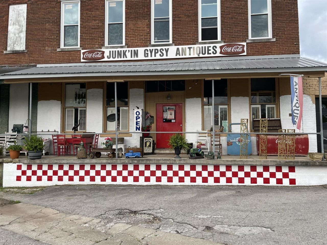 Property Photo: 123 Water Street KY 42749