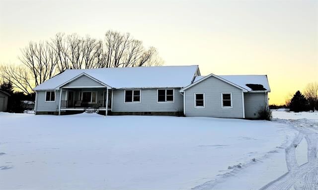 Property Photo:  90 Flanders Road  MI 48813 