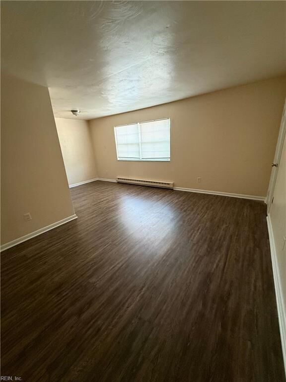 Property Photo:  4907 E Princess Anne Rd 22  VA 23502 