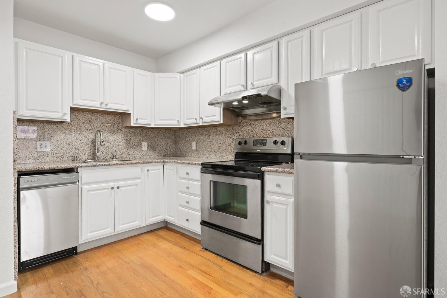 Property Photo: 485 8th Street 501 CA 94607