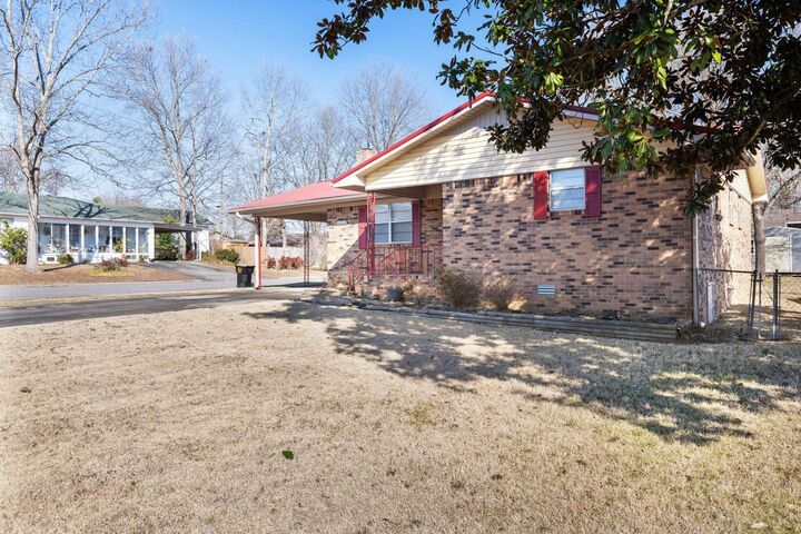 Property Photo: 1002 Denson Ave SW AL 35055 - CULLMAN