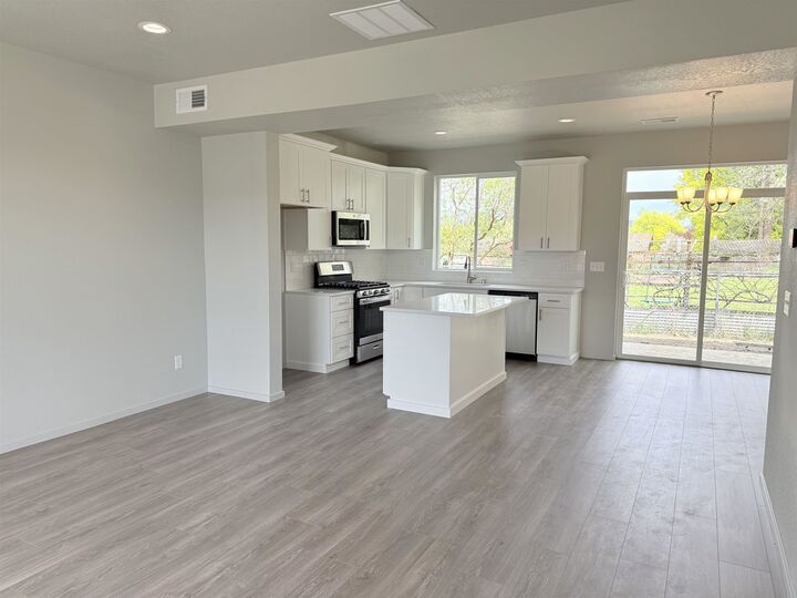 Property Photo: 9511 E Michielli Ln WA 99206