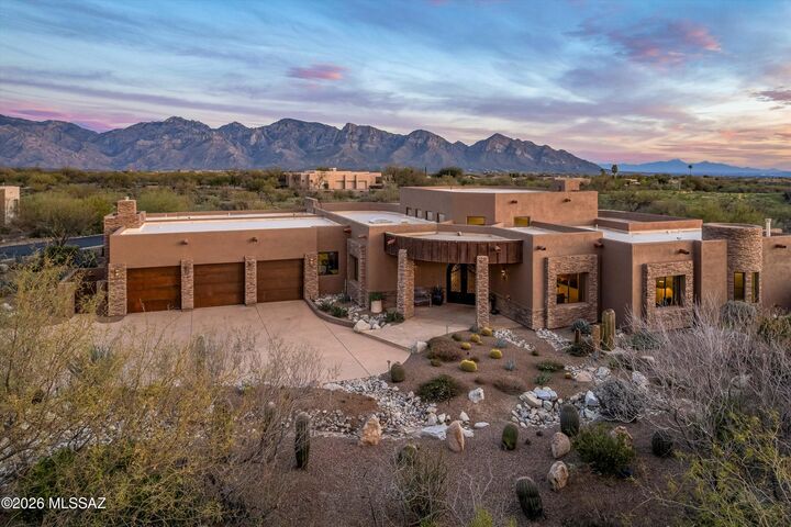 Property Photo:  1185 W Weathered Stone Place  AZ 85755 