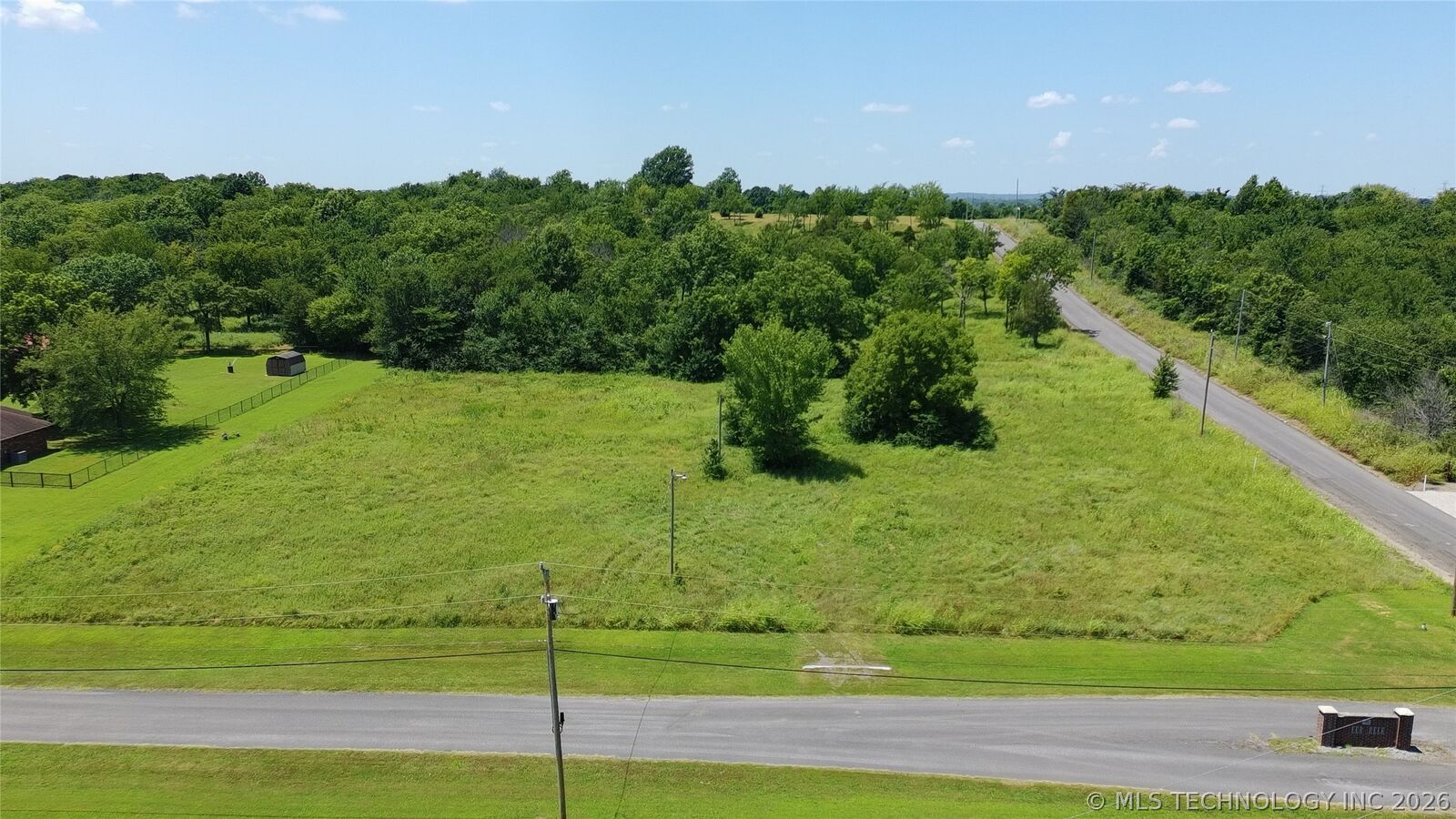 Property Photo: 5301 S 32nd Street E OK 74403