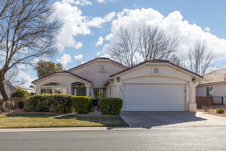 Property Photo: 334 E 615 S UT 84738