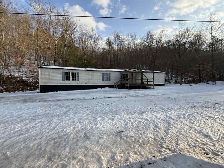 Property Photo:  5066 Stinson Road  KY 41168 