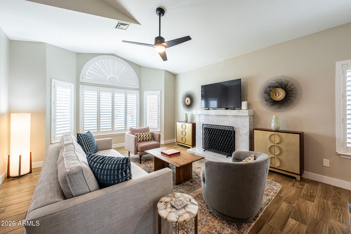 Property Photo: 15440 N 50th Street AZ 85254