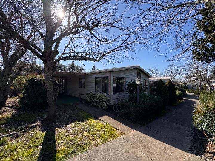 Property Photo:  172 Brookview Court  CA 95409 