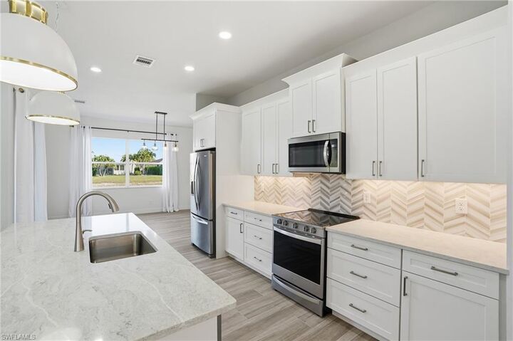 Property Photo:  3479 Ocean Bluff Ct  FL 34120 