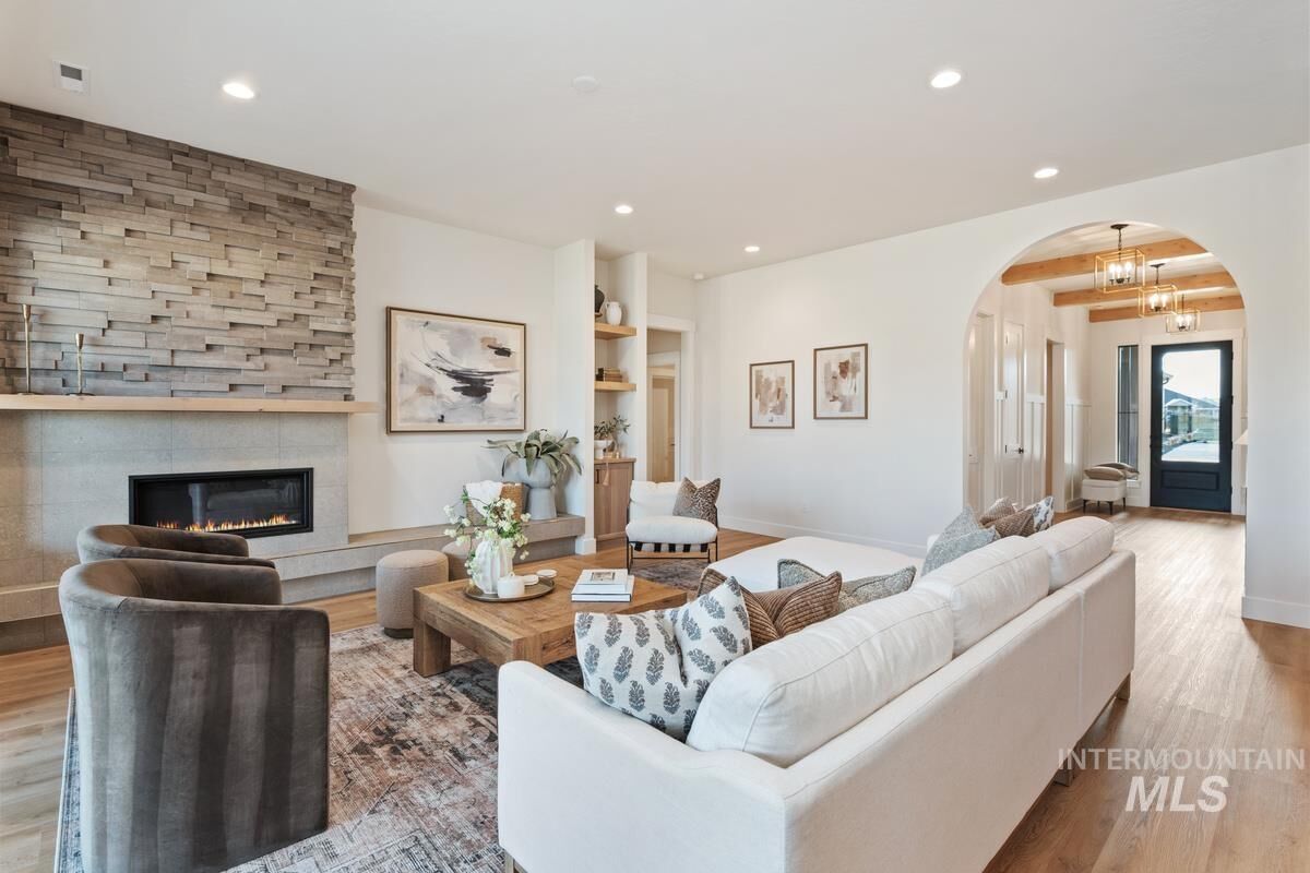 Property Photo:  7168 E Chicken Hawk Loop  ID 83686 