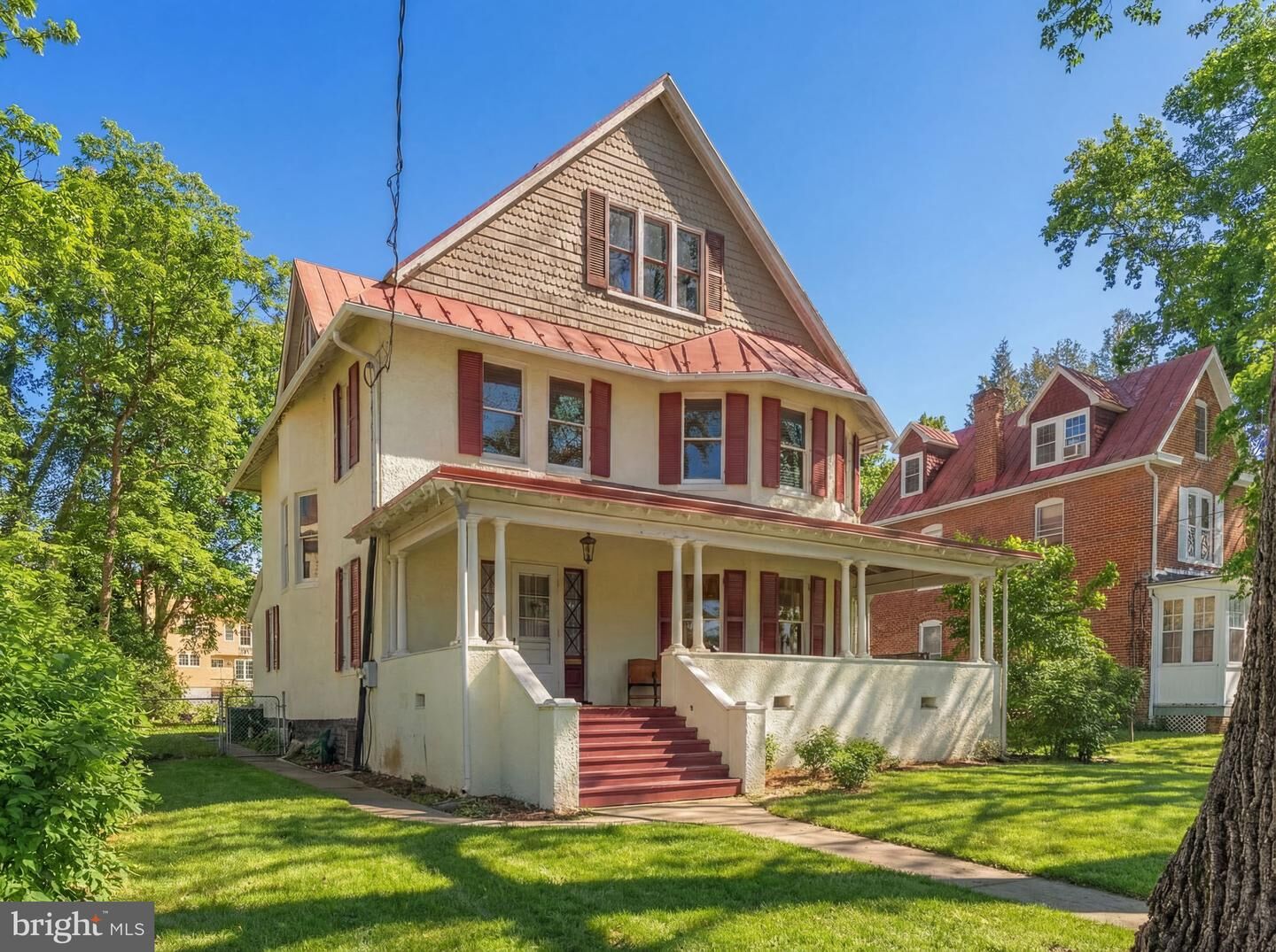 Property Photo:  523 S George Street  WV 25414 