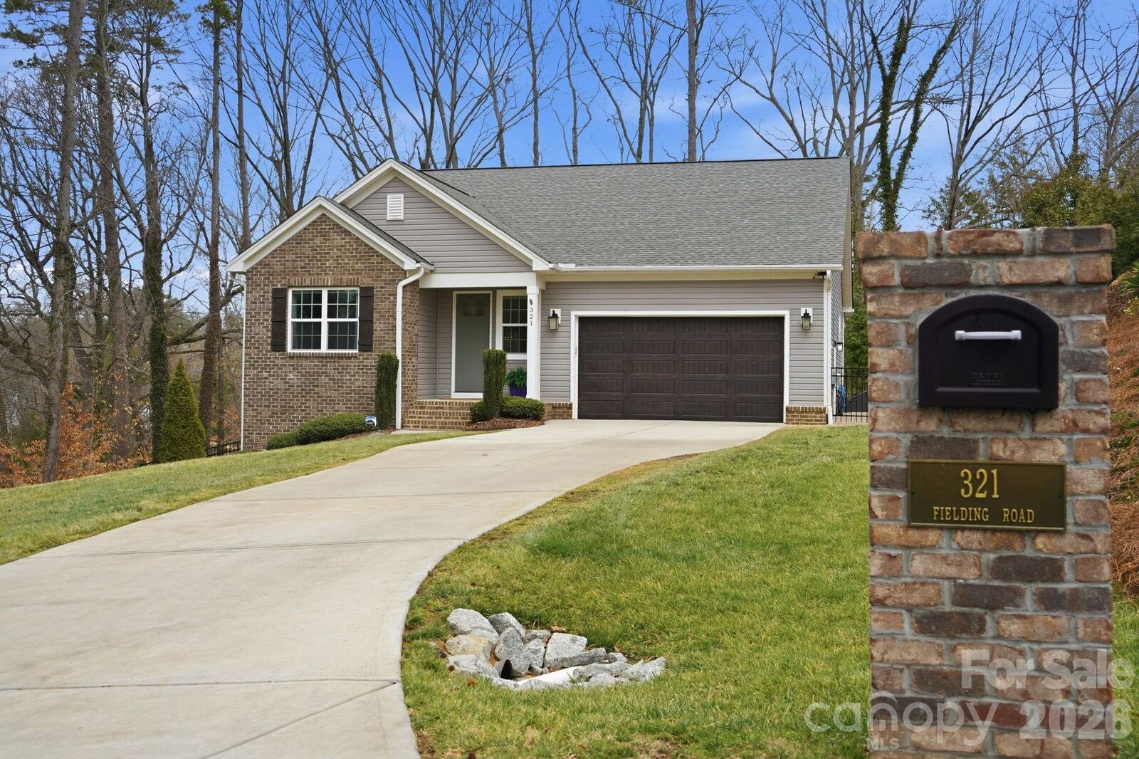 Property Photo:  321 Fielding Road  NC 28214 