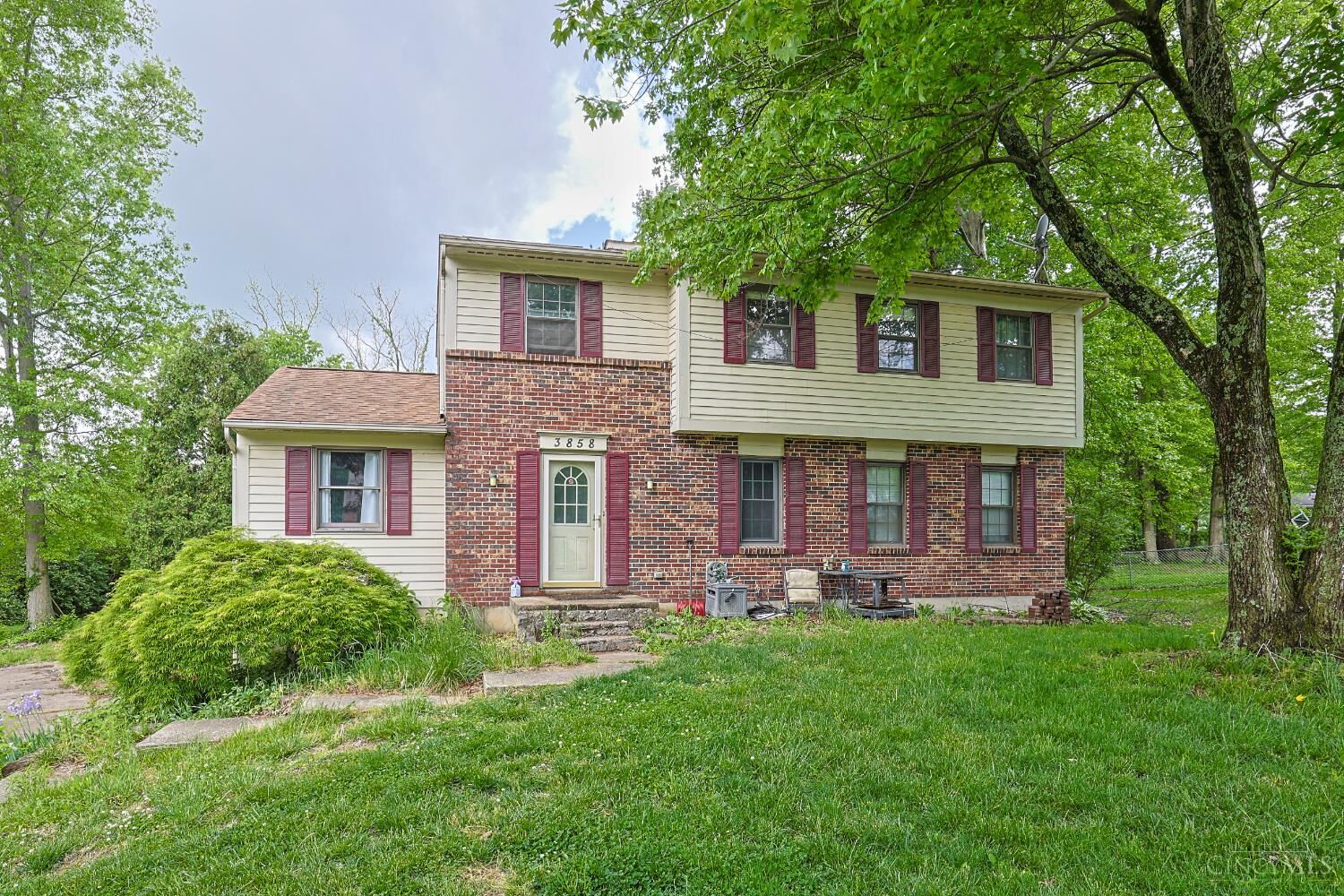 Property Photo:  3858 Heritage Oaks Drive  OH 45102 