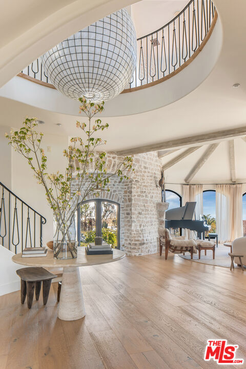 Property Photo:  16875 Calle De Sarah  CA 90272 