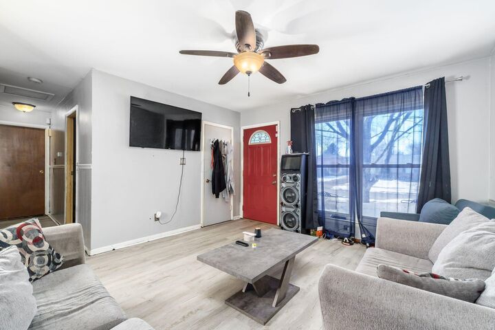 Property Photo:  1492 Burlington Avenue  OH 43227 