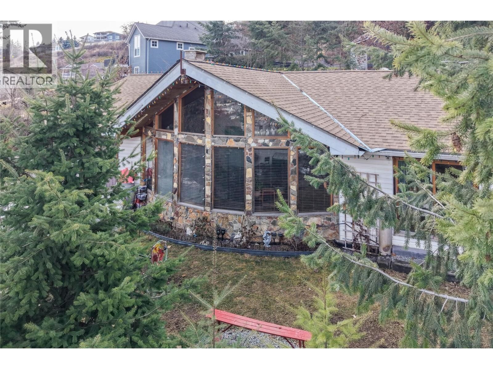 Property Photo: 164 Cliffview Drive BC V4Y 4C1