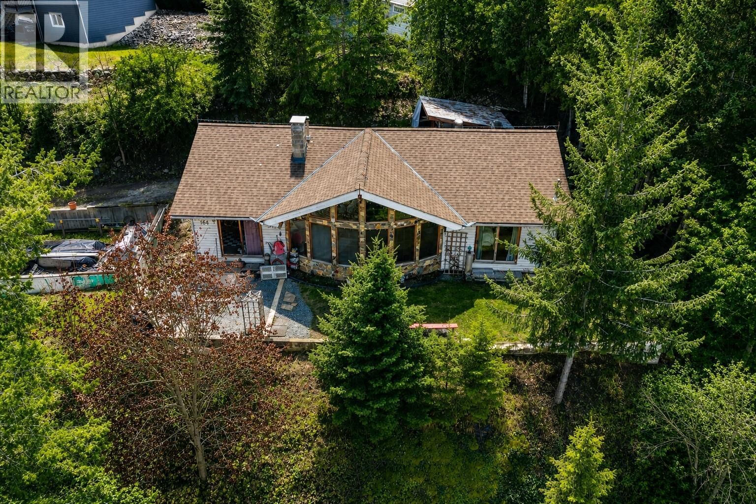 Photo de la propriété:  164 Cliffview Drive  BC V4Y 4C1 