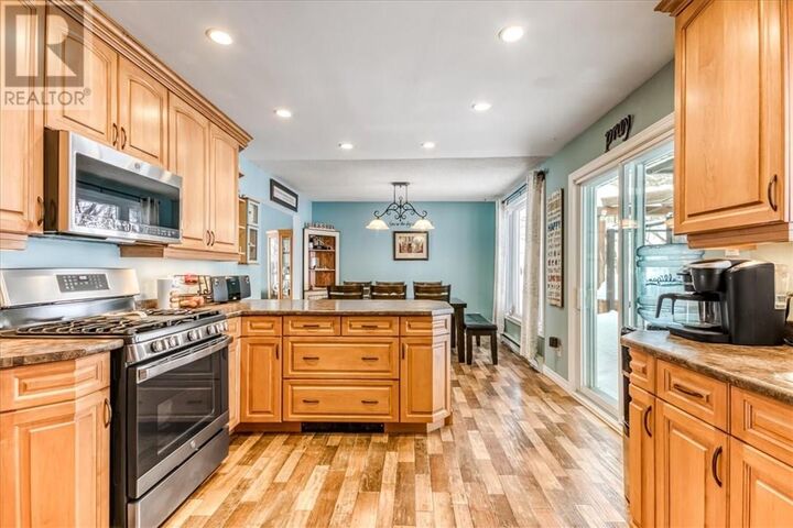 Property Photo: 51 Kathryn Crescent ON P1B 8P5