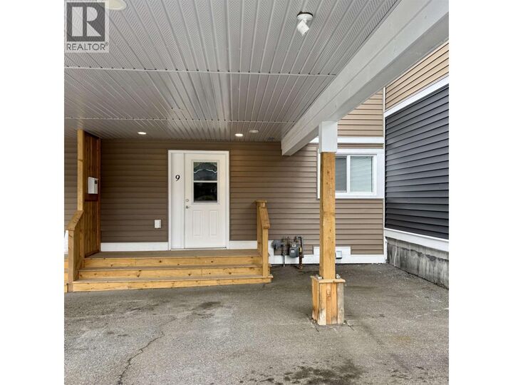 Property Photo: 1425 Nalabila Boulevard 9 BC V8C 1E4