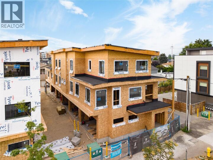 Property Photo: 743 Morrison Avenue 3 BC V1Y 5E5