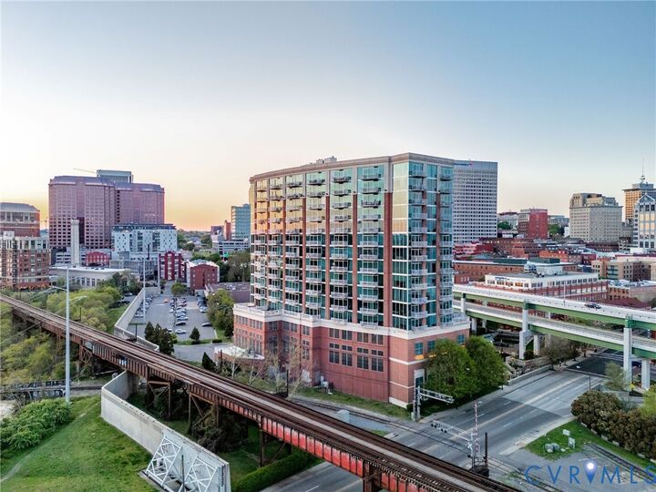 Property Photo:  301 Virginia Street 1706/1708  VA 23219 