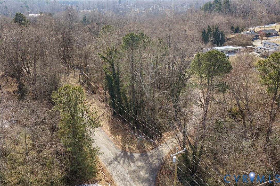 Property Photo:  21611 Hagood Avenue  VA 23803 