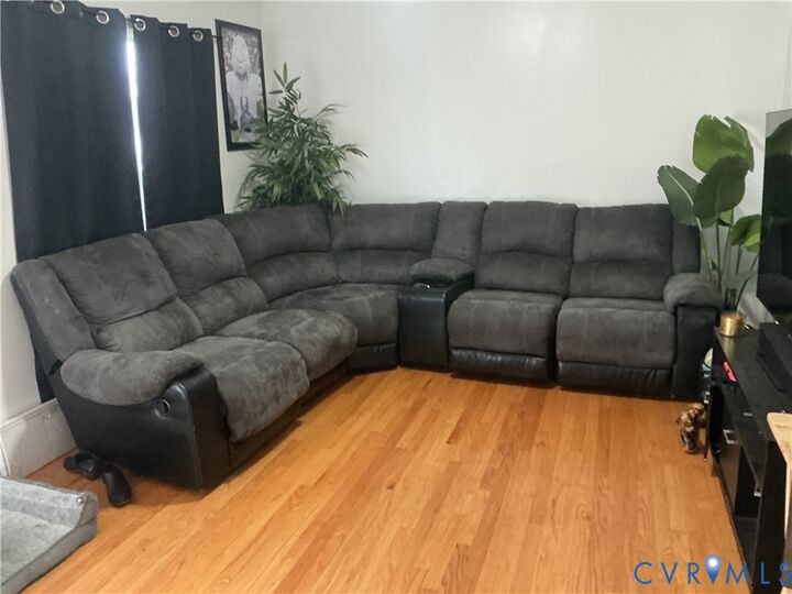 Property Photo:  1108 Highland Meadow Court  VA 23223 