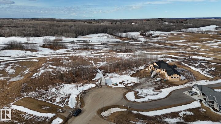 Property Photo:  54104 Rge Road 274 43  AB T7X 3S4 