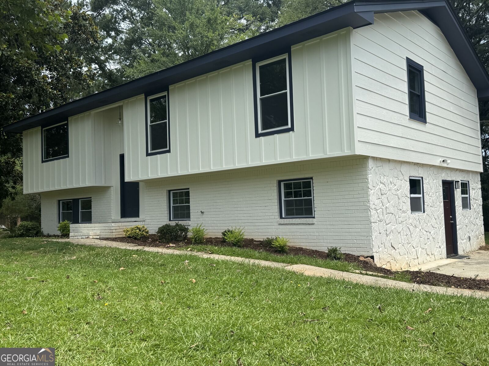 Property Photo:  1608 Bogota Way  GA 30236 