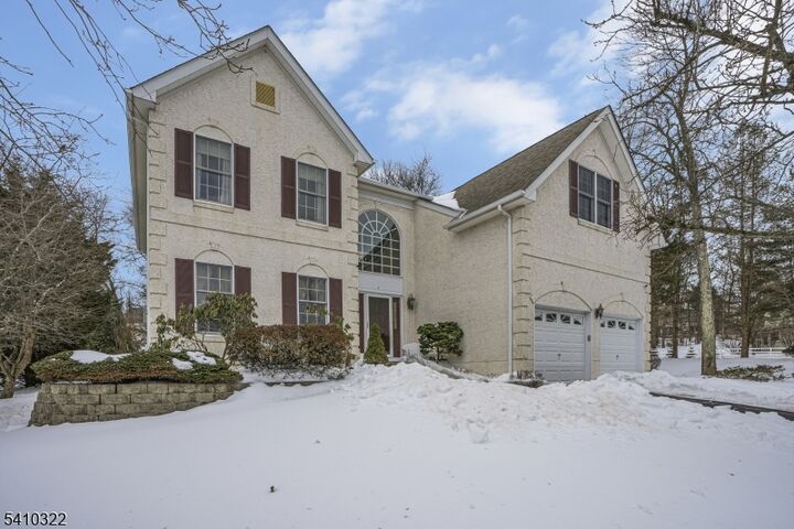 Property Photo:  1 Tartan Dr  NJ 07920 