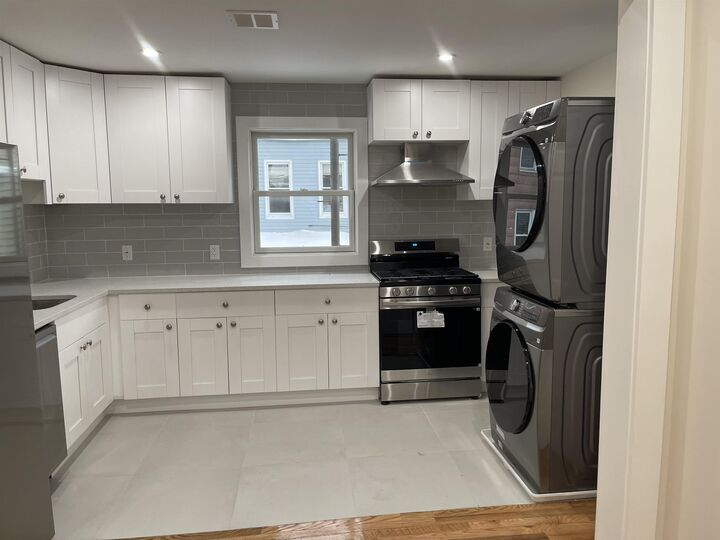 Property Photo:  120 West 44th St 2  NJ 07002 