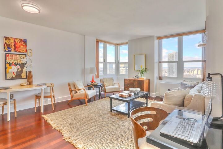 Property Photo: 88 Morgan St 4109 NJ 07302