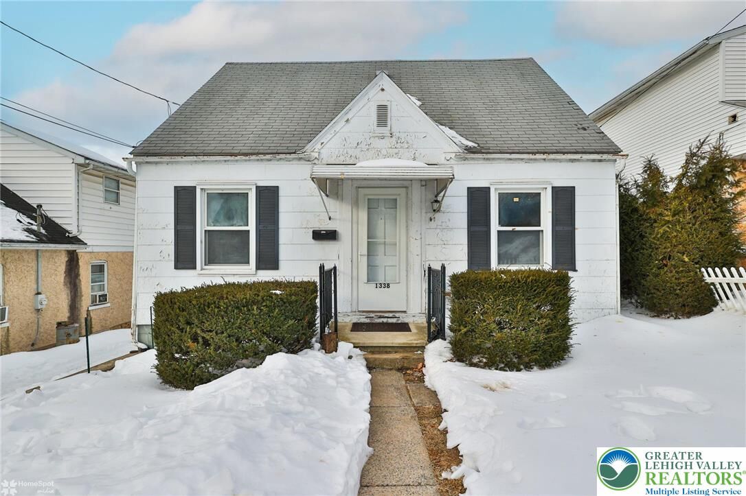 Property Photo: 1338 Fretz Avenue PA 18103