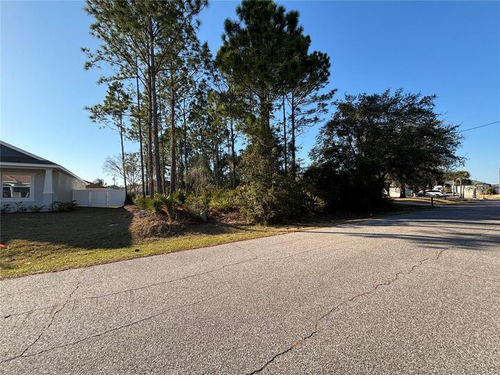 Property Photo:  6 Flint Hill Lane  FL 32137 