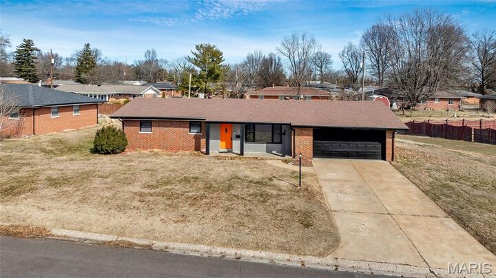 Property Photo:  213 Springdale Drive  IL 62223 