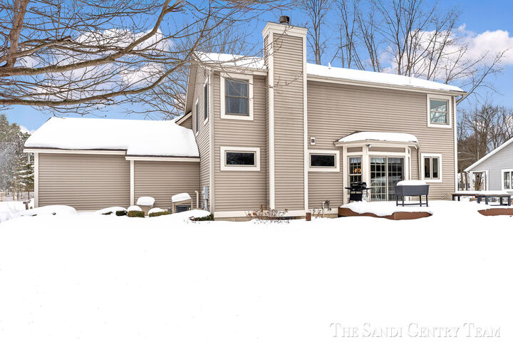 Property Photo: 15233 Rannes Street MI 49456