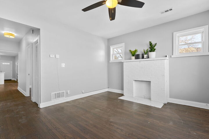 Property Photo: 2009 W Garfield Boulevard IL 60636