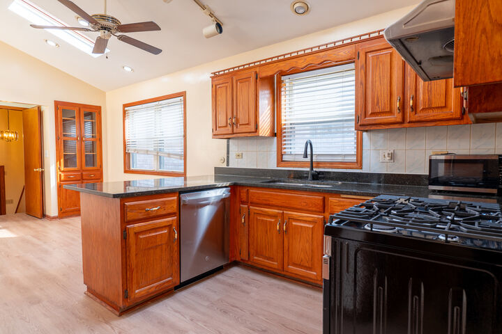 Property Photo:  4543 N Kildare Avenue  IL 60630 