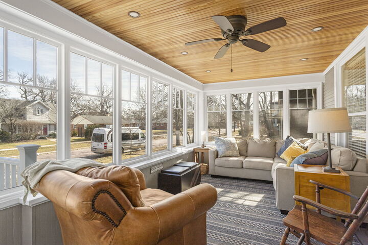 Property Photo:  4936 Middaugh Avenue  IL 60515 