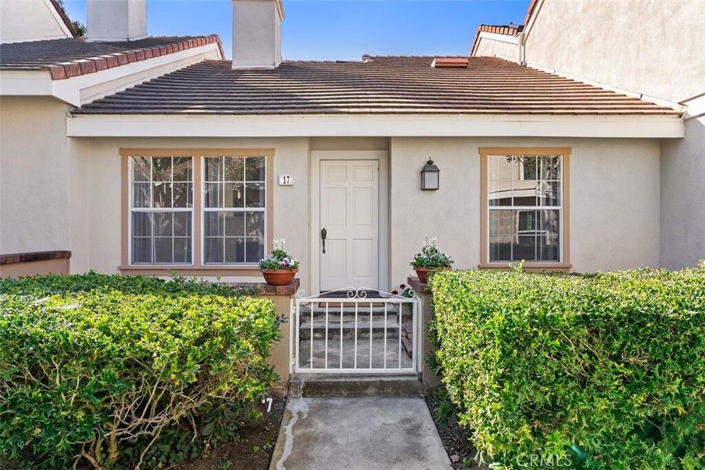 Property Photo:  17 Dartmouth  CA 92612 