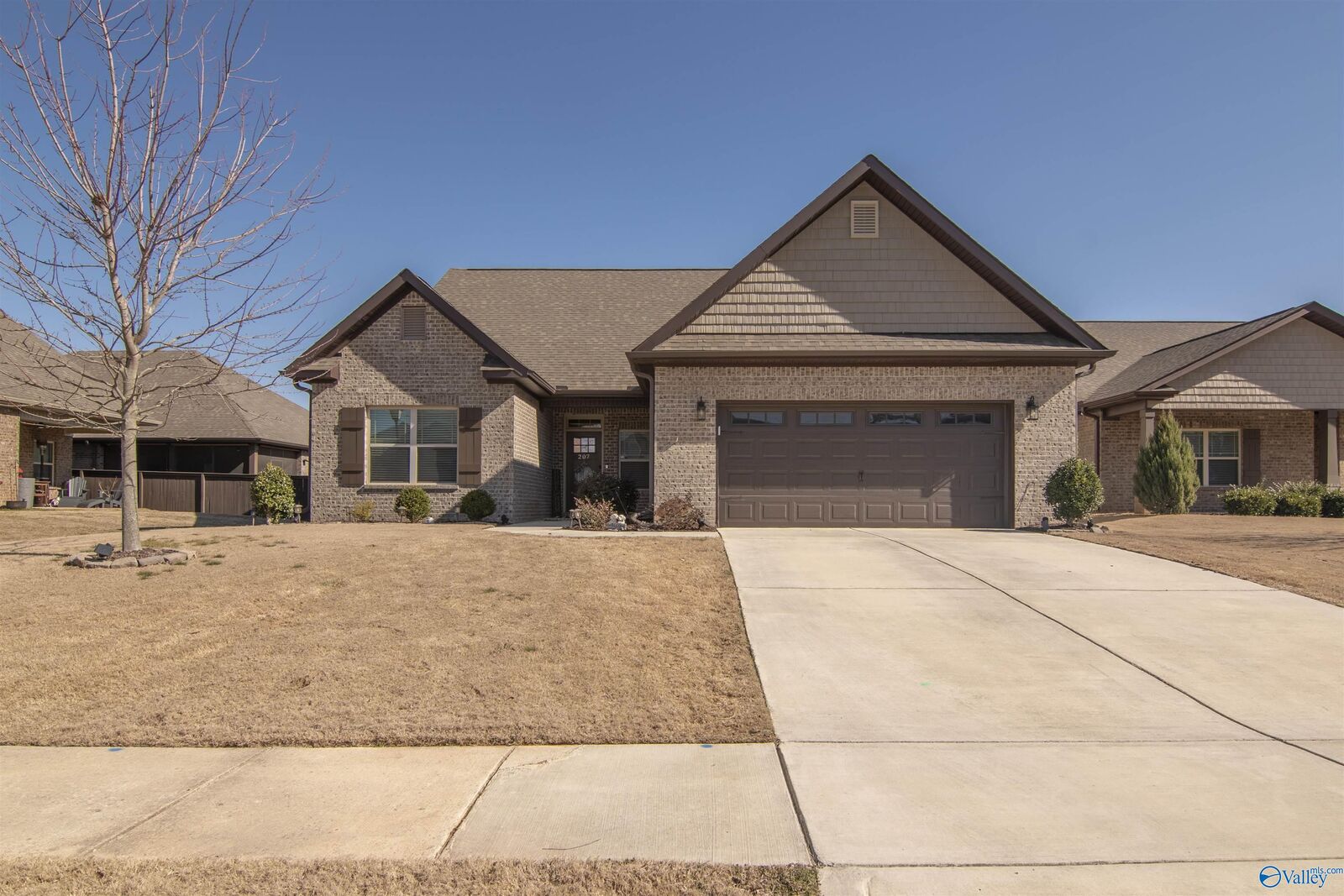 Property Photo:  207 Oracle Circle  AL 35811 