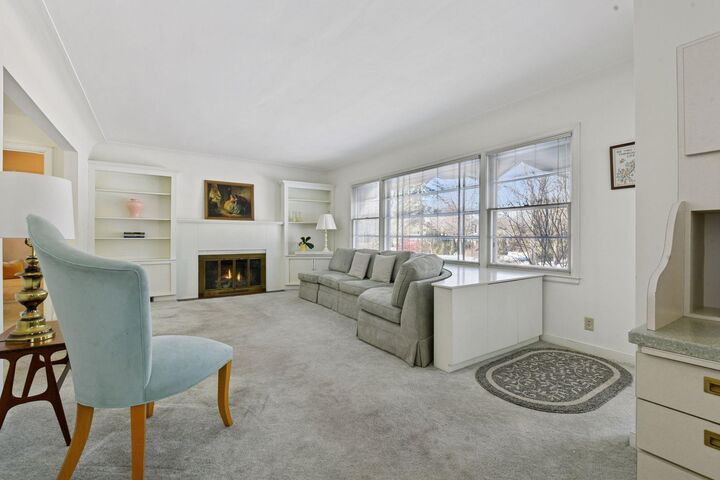 Property Photo:  3525 The Mall  MN 55345 