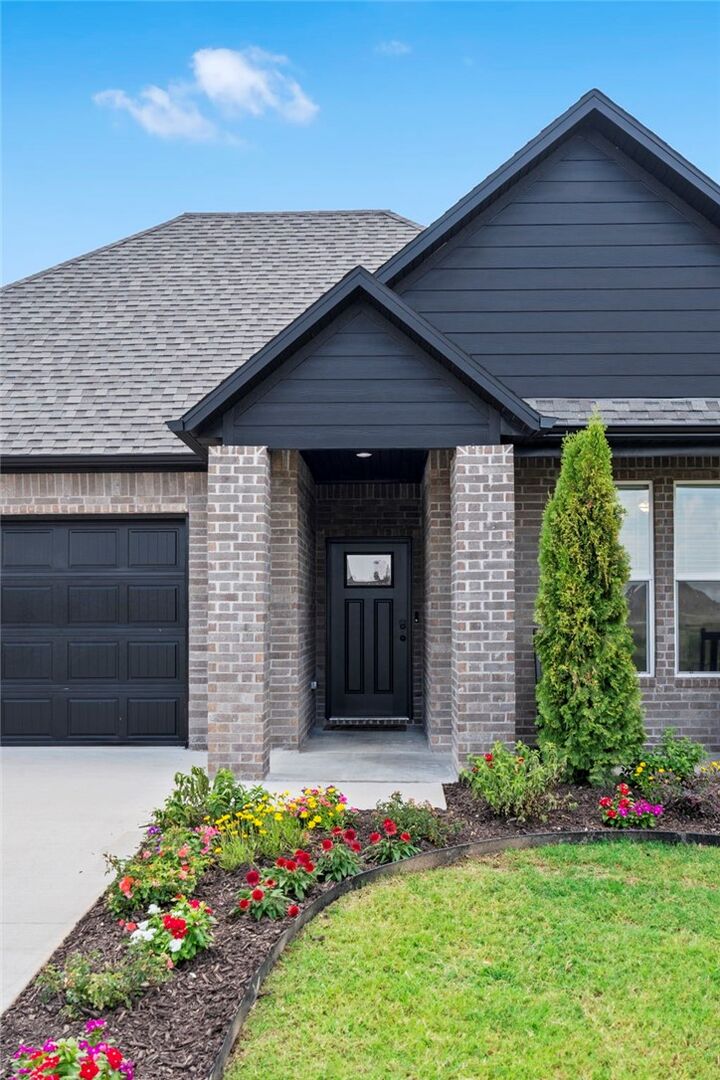 Property Photo:  462 W Canada Drive  AR 72730 