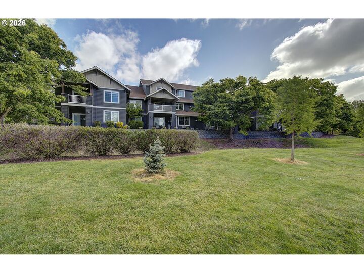 Property Photo: 10800 SE 17th Cir F71 WA 98664