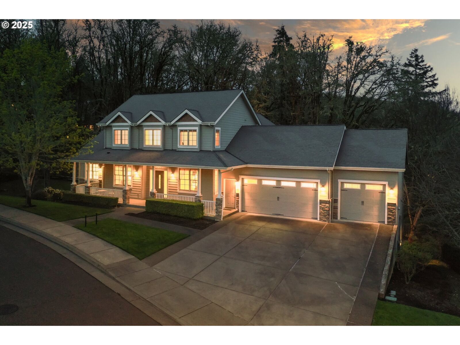 Property Photo:  3755 NW Lark Pl  OR 97330 