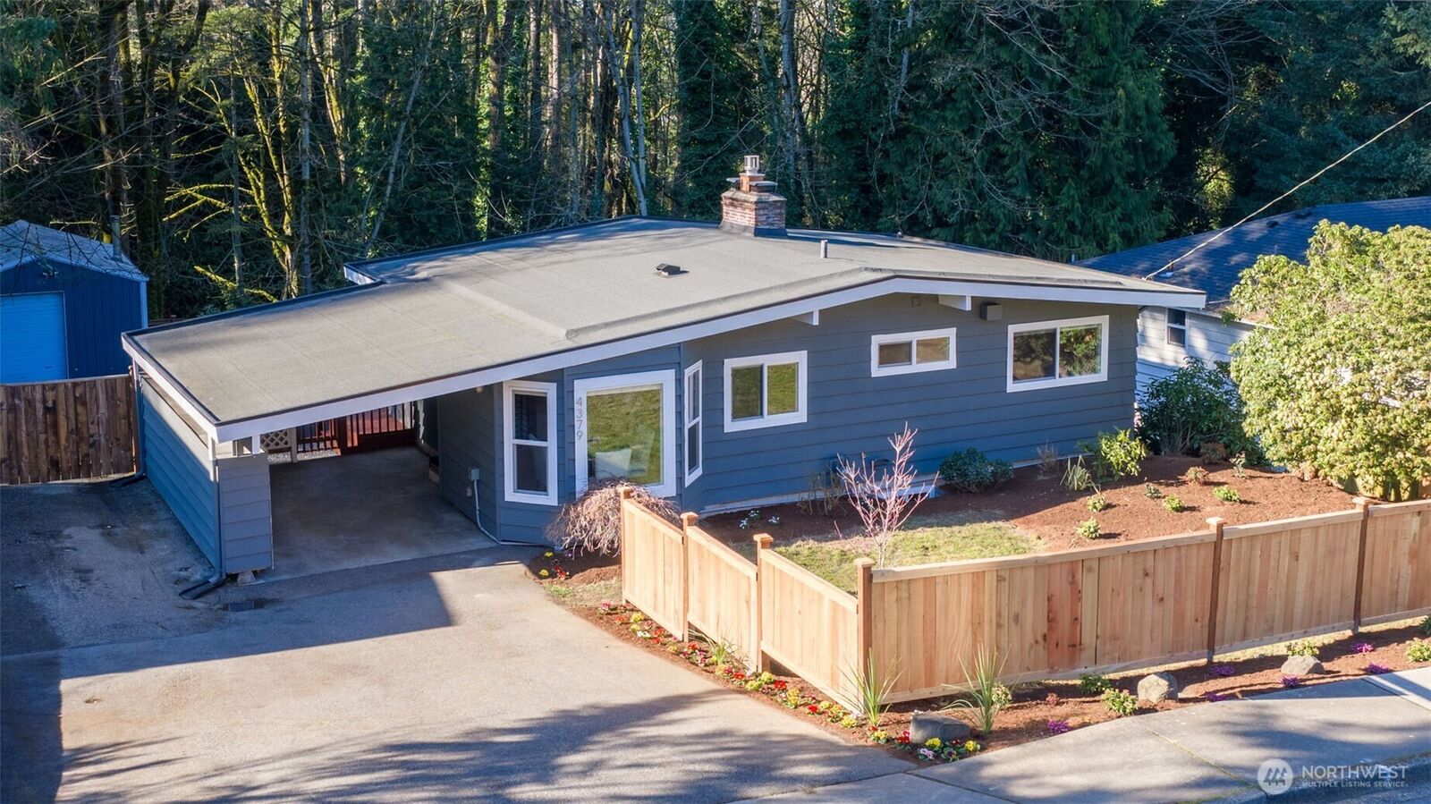 Property Photo:  4379  150th Avenue SE  WA 98006 