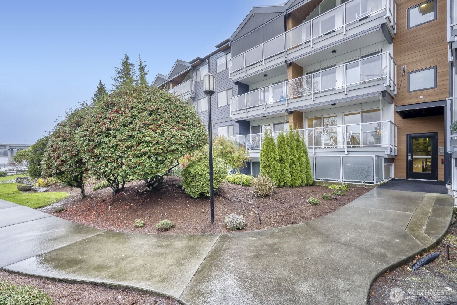 Property Photo:  2501  Canterbury Lane E 215  WA 98112 