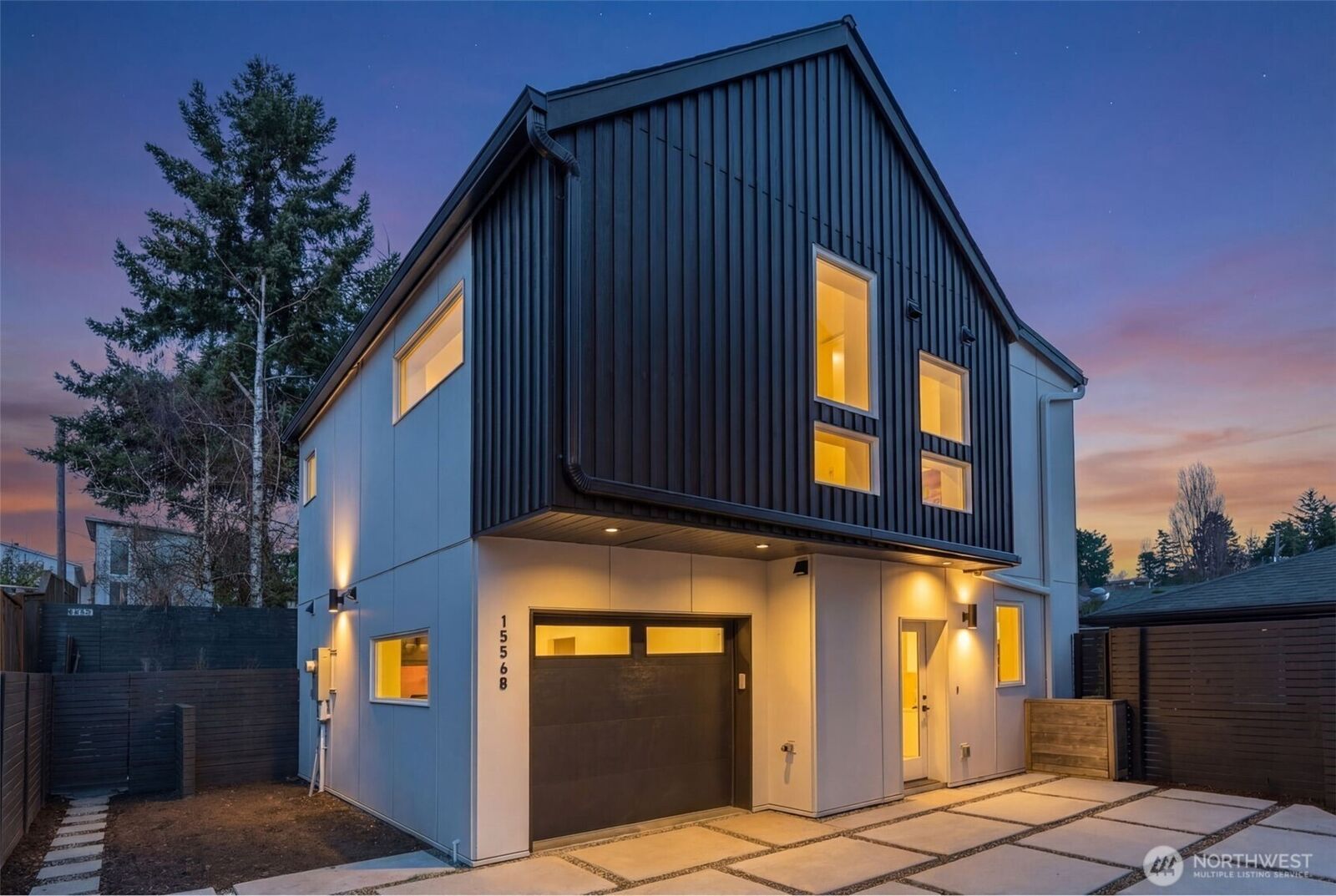 Property Photo: 1556 S Pearl Street B WA 98108