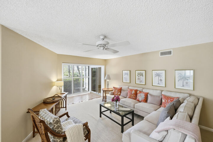 Property Photo:  6404 SE Brandywine Court 104  FL 34997 